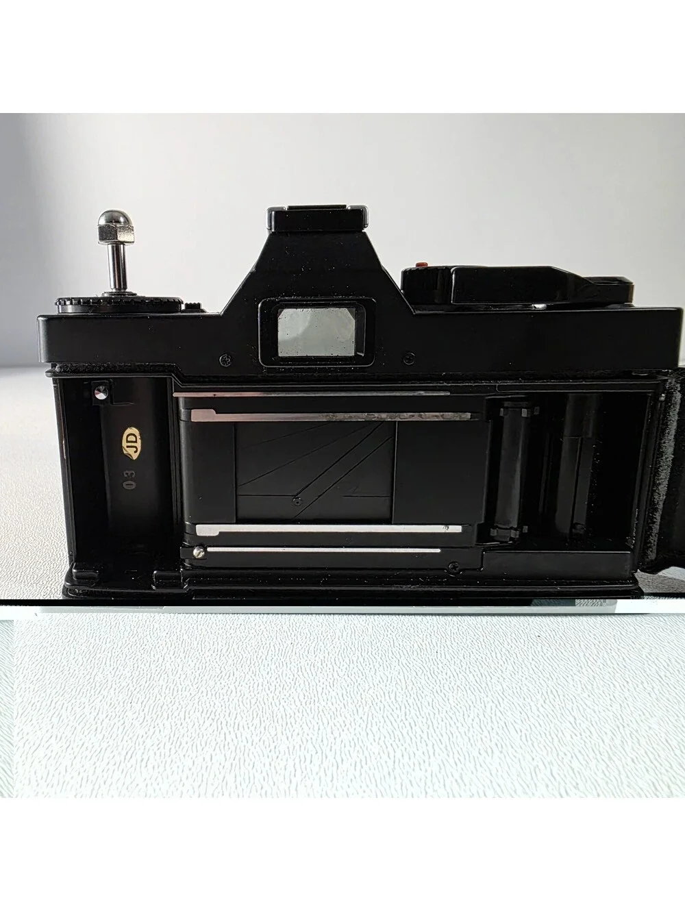 Mamiya ZE Quartz 35mm Film Camera w/ Mayima Sekor E 50mm Lens